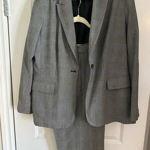 Carmen’s Corporate Collection New York & Company Plaid Pant Suit